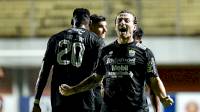 HT: Persib Berpesta di Babak Pertama